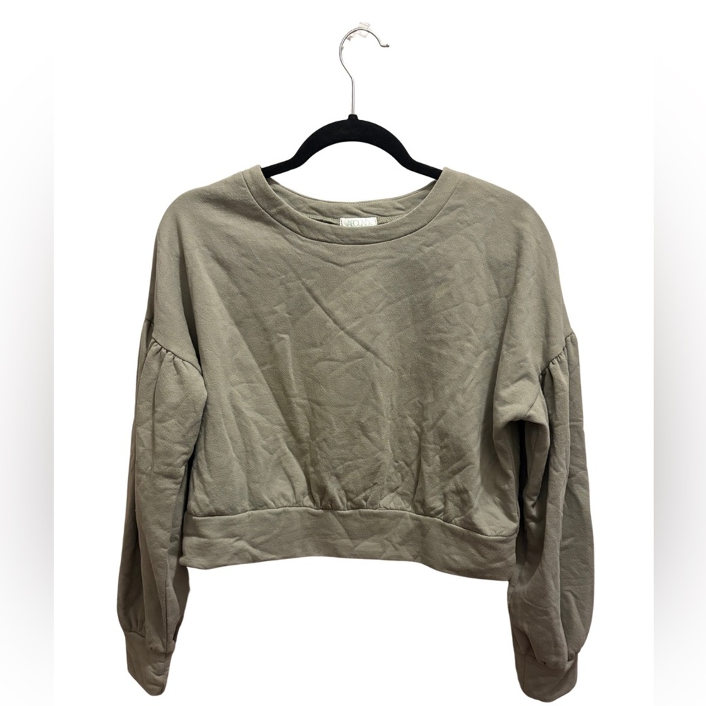 Sage Green Crop Sweatshirt with Puff Sleeves and Relaxed Fit